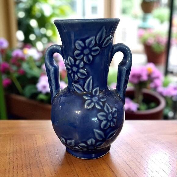 Vintage Shawnee Colbalt Blue Vase Small Short USA 875 Daisy Chain 2 Handles - Picture 1 of 4